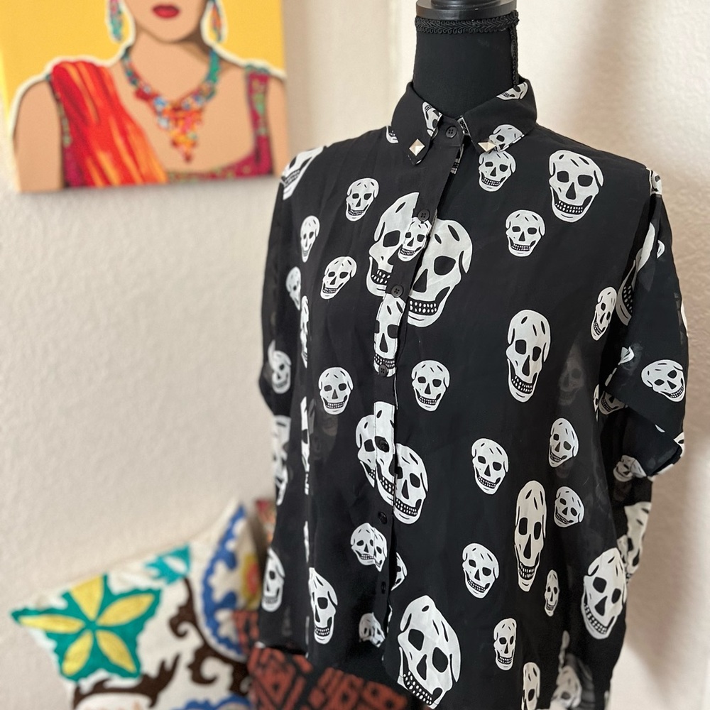 Black& White Button Down Skull Short Sleeve